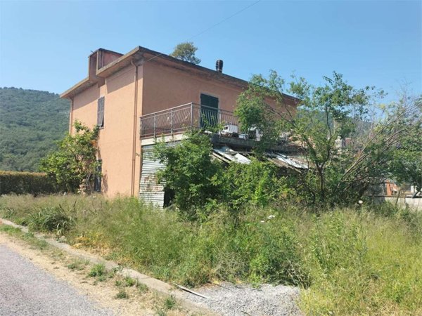 casa indipendente in vendita ad Ortovero