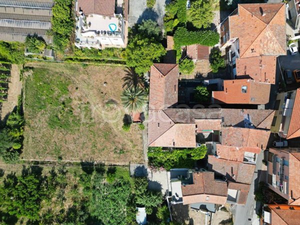 casa indipendente in vendita ad Ortovero