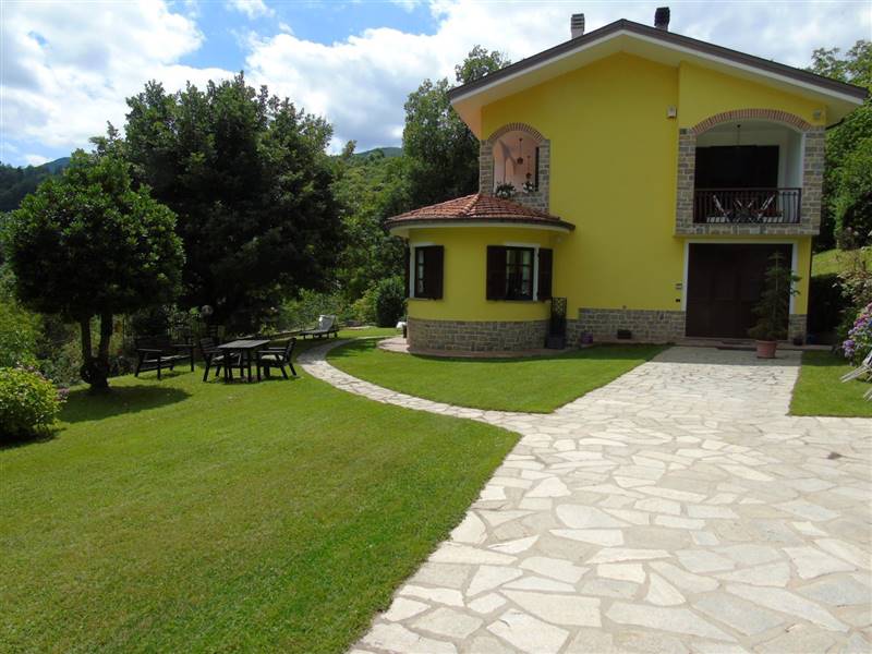 casa indipendente in vendita ad Osiglia