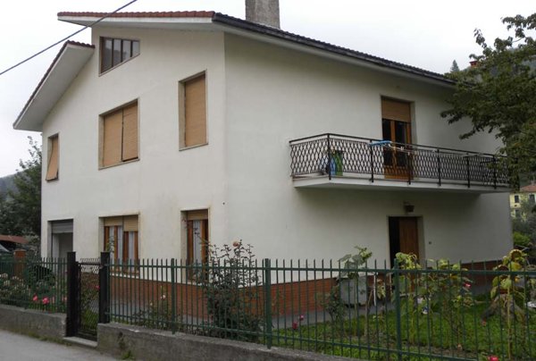 casa indipendente in vendita ad Osiglia