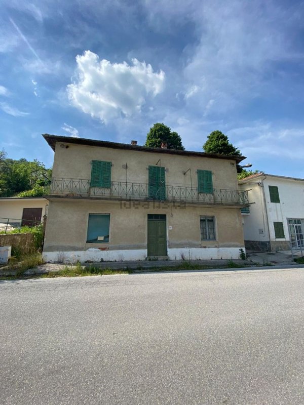casa indipendente in vendita ad Osiglia