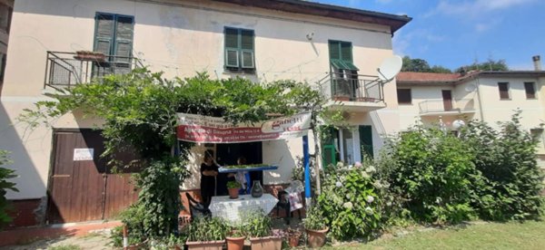 casale in vendita ad Osiglia