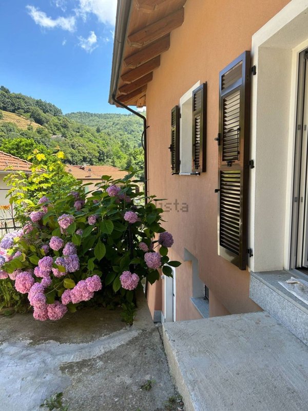 appartamento in vendita ad Osiglia