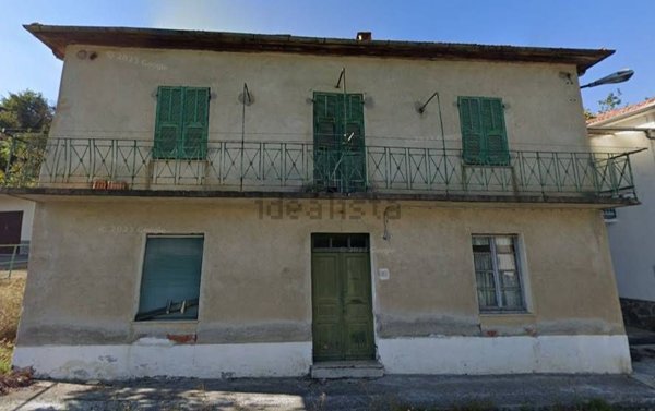 casa semindipendente in vendita ad Osiglia