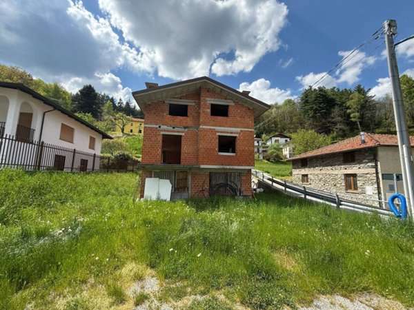 casa indipendente in vendita ad Osiglia in zona Barberis