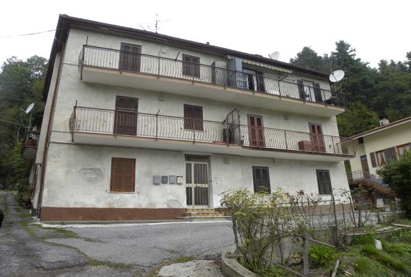 appartamento in vendita ad Osiglia in zona Barberis