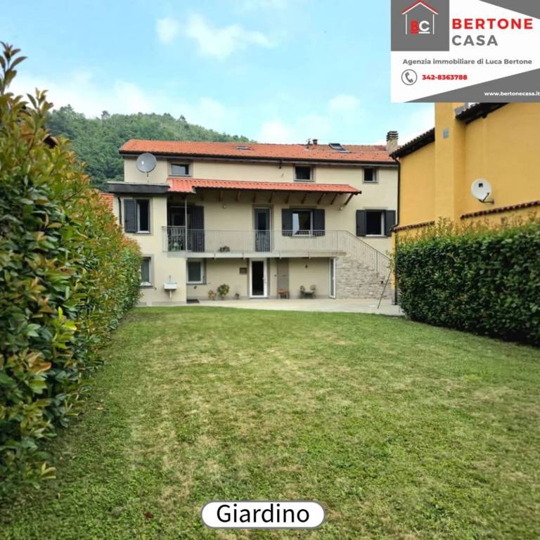 casa indipendente in vendita a Pallare
