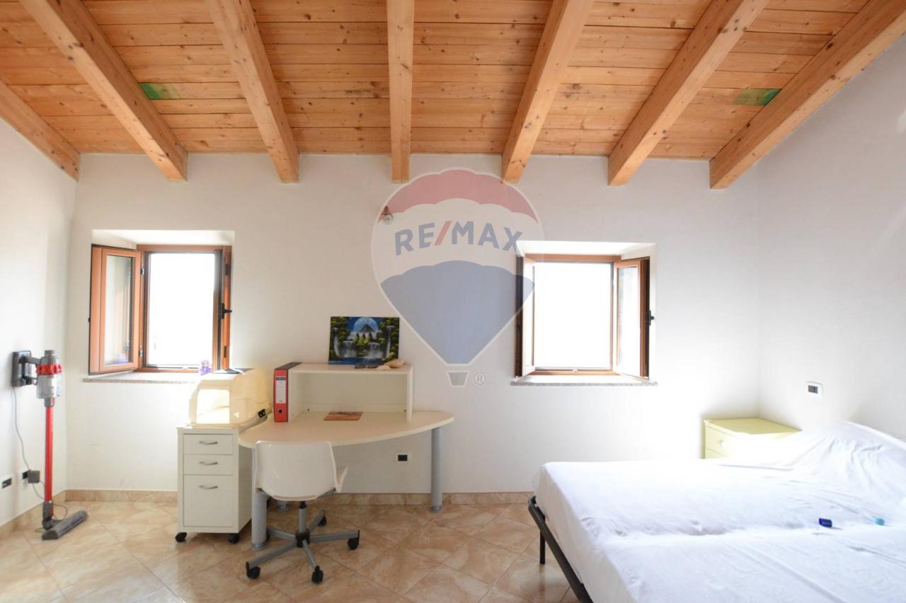 appartamento in vendita a Pallare in zona Biestro