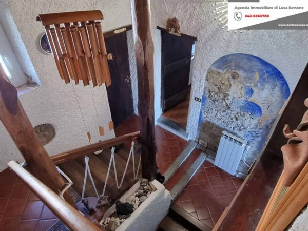 casa indipendente in vendita a Pallare in zona Biestro