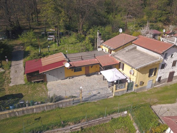 casa indipendente in vendita a Pallare in zona Biestro