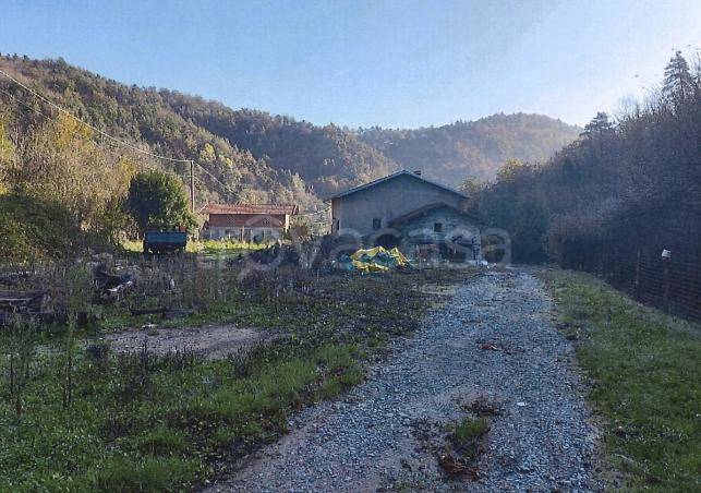 ufficio in vendita a Pallare