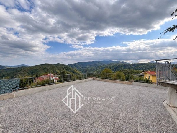 appartamento in vendita a Pallare in zona Biestro
