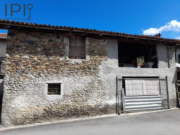casa indipendente in vendita a Piana Crixia