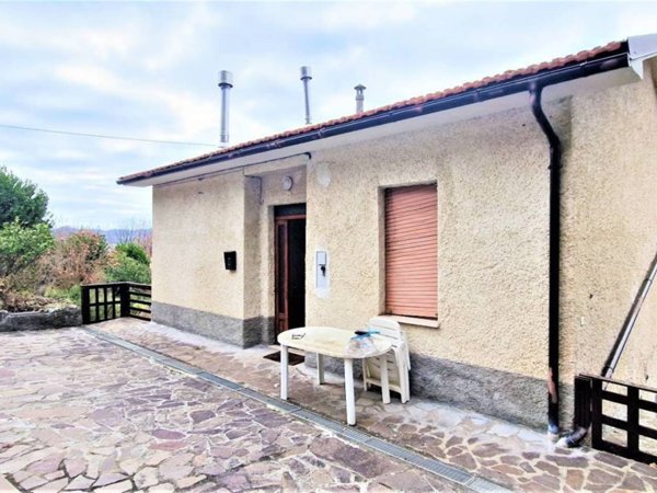 casa indipendente in vendita a Piana Crixia in zona San Massimo