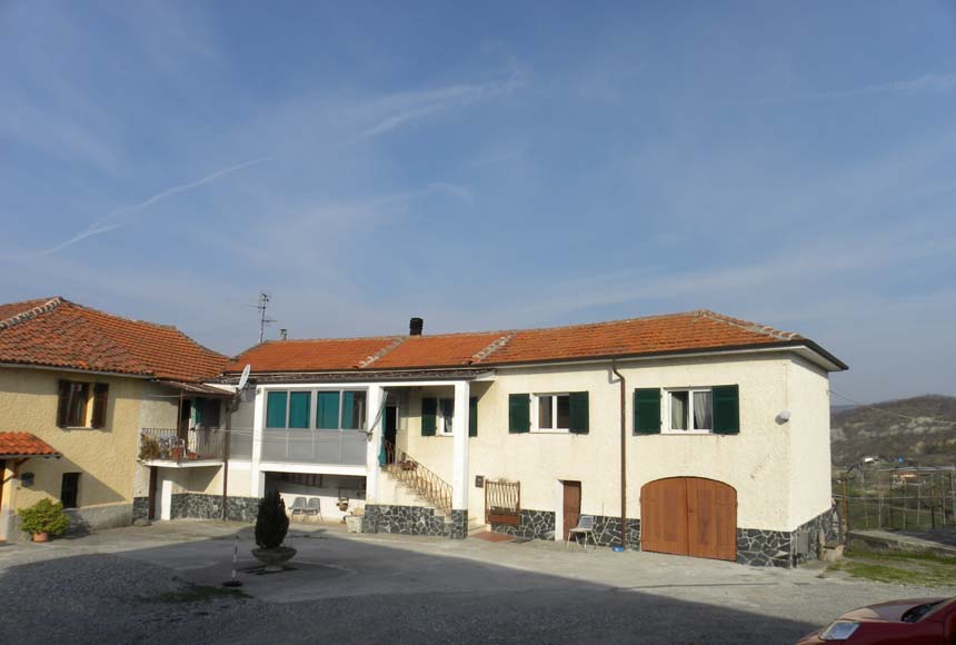 casa indipendente in vendita a Piana Crixia