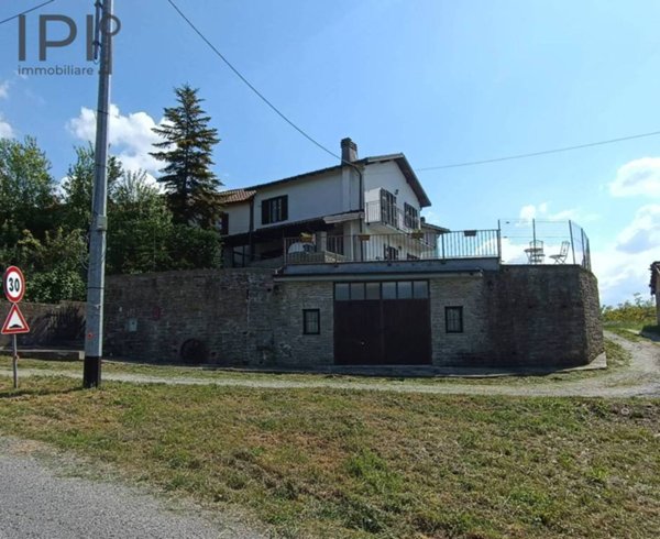casa indipendente in vendita a Piana Crixia