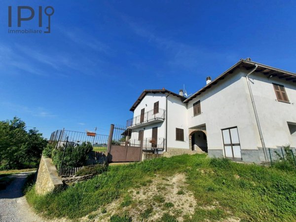 casa indipendente in vendita a Piana Crixia