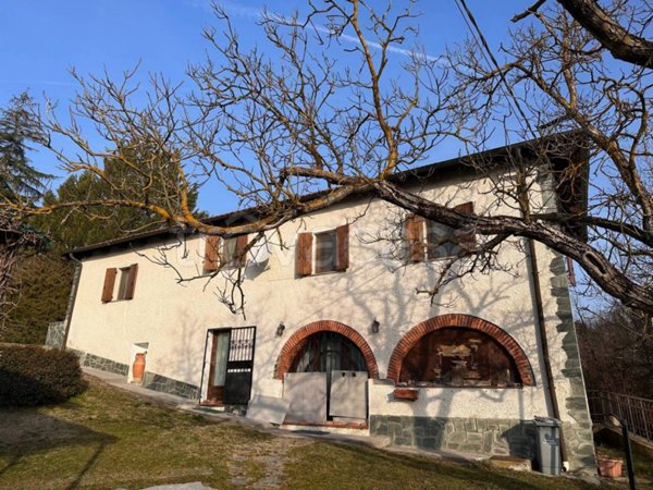 casa indipendente in vendita a Piana Crixia