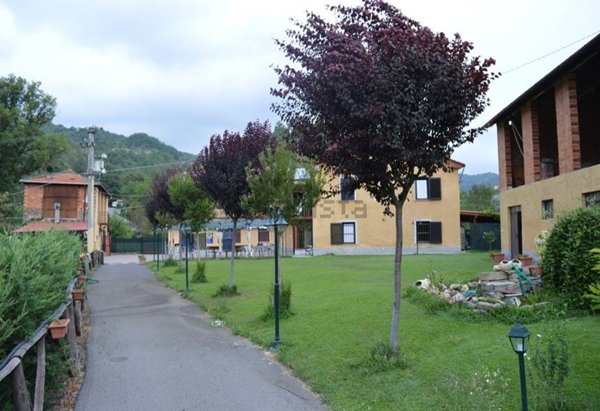 casa indipendente in vendita a Piana Crixia