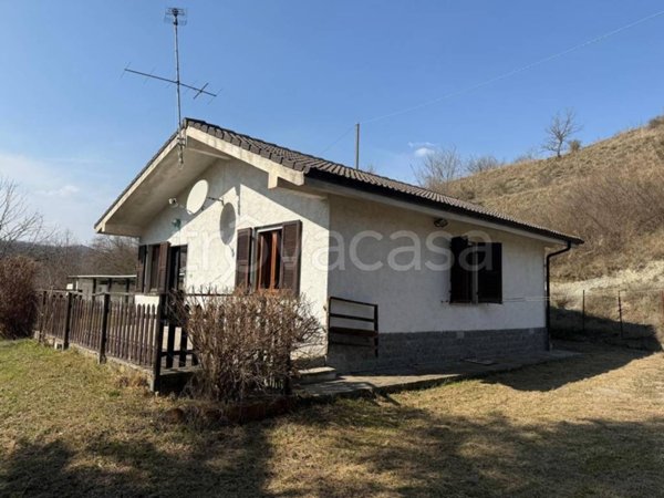 casa indipendente in vendita a Piana Crixia