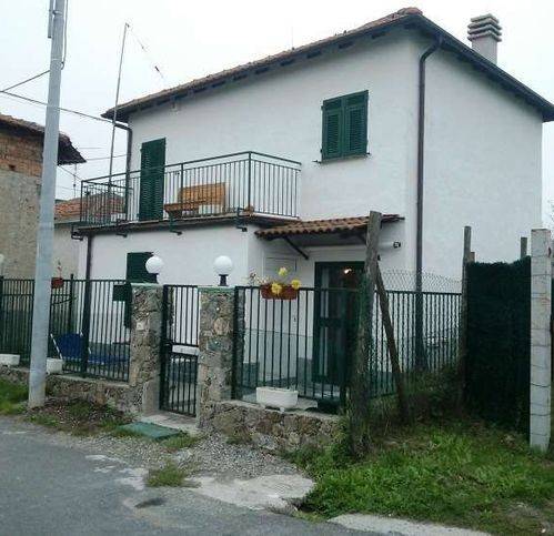 casa indipendente in vendita a Piana Crixia