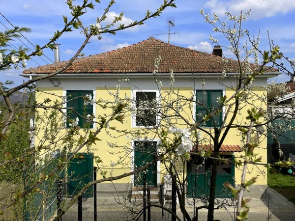 casa indipendente in vendita a Piana Crixia