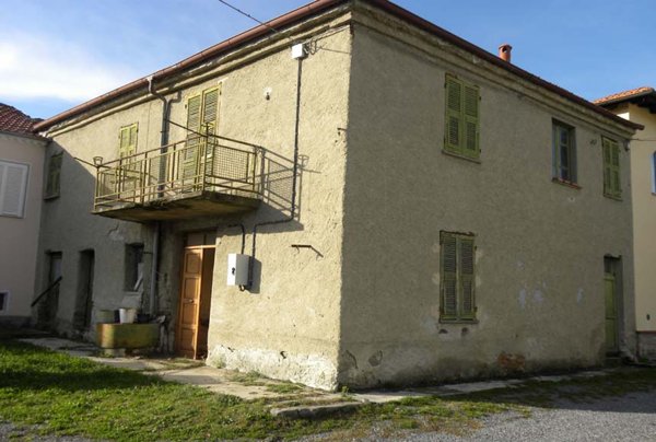 casa indipendente in vendita a Piana Crixia