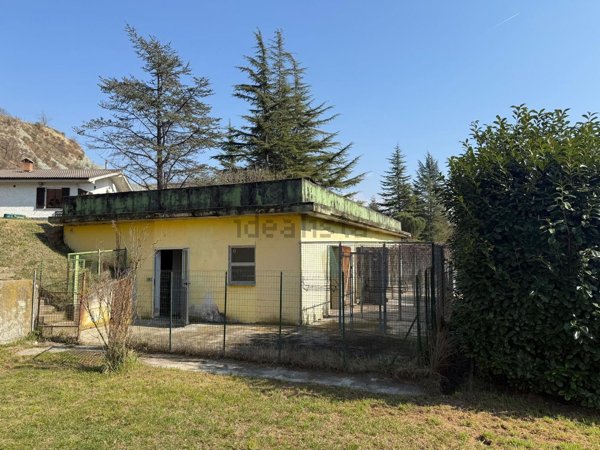 casa indipendente in vendita a Piana Crixia
