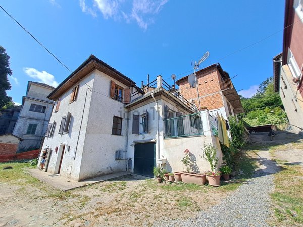 casa indipendente in vendita a Piana Crixia