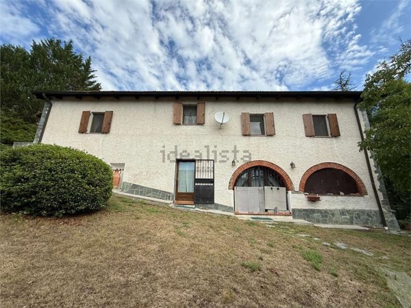casa indipendente in vendita a Piana Crixia