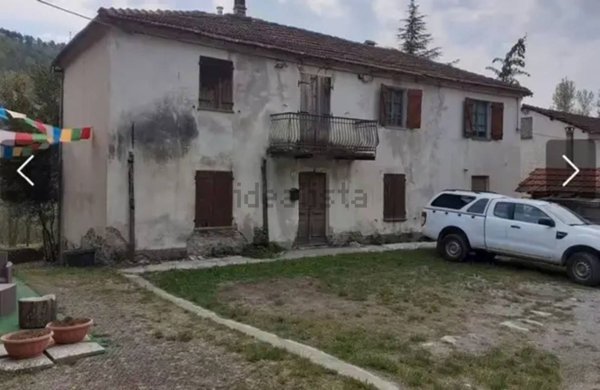 casale in vendita a Piana Crixia