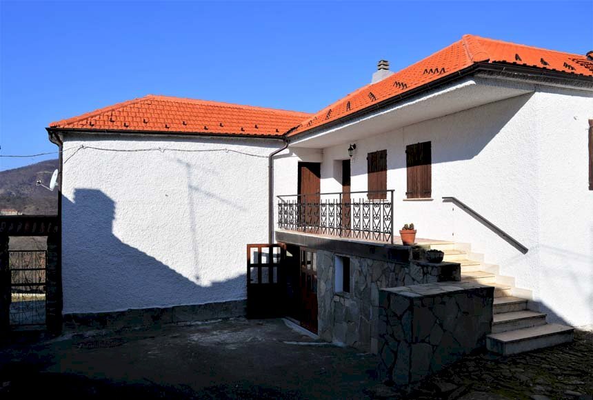 casa indipendente in vendita a Piana Crixia in zona San Massimo