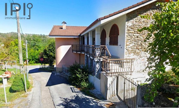 casa indipendente in vendita a Piana Crixia