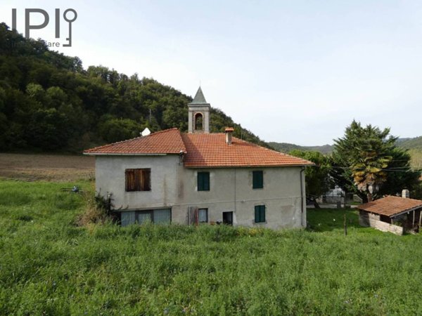 casa indipendente in vendita a Piana Crixia in zona Lodisio