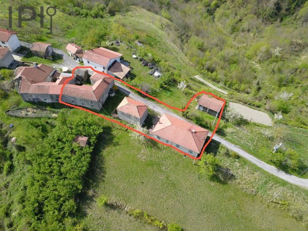 casa indipendente in vendita a Piana Crixia in zona San Massimo