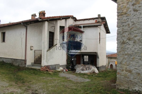 appartamento in vendita a Piana Crixia