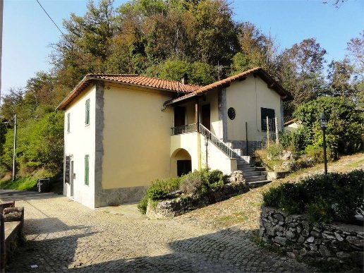 casa indipendente in vendita a Piana Crixia