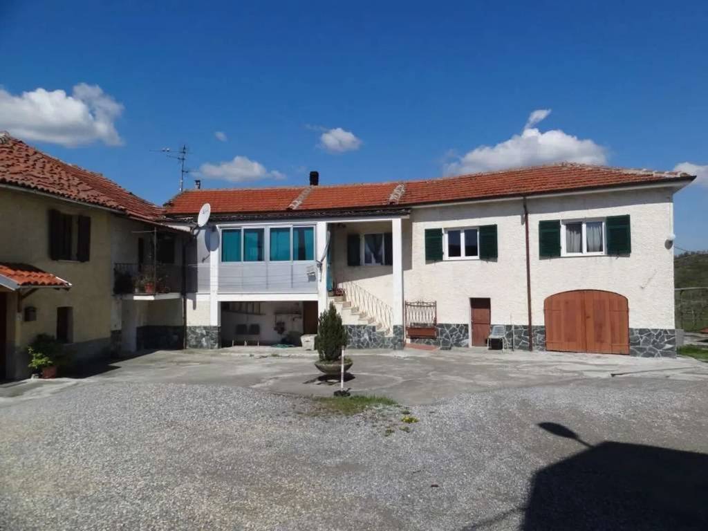 casa indipendente in vendita a Piana Crixia