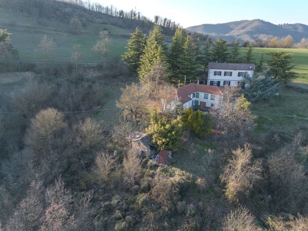 casale in vendita a Piana Crixia