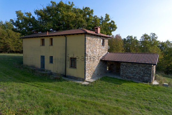 casale in vendita a Piana Crixia