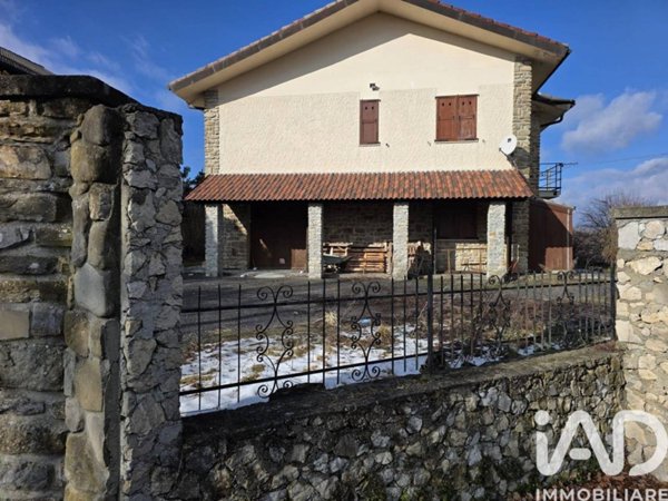casa indipendente in vendita a Piana Crixia in zona San Massimo