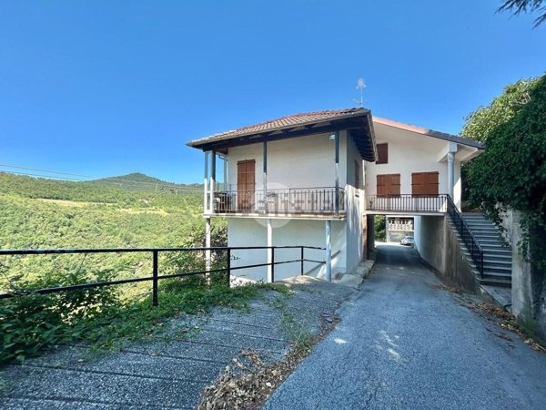 casa indipendente in vendita a Piana Crixia in zona Molino