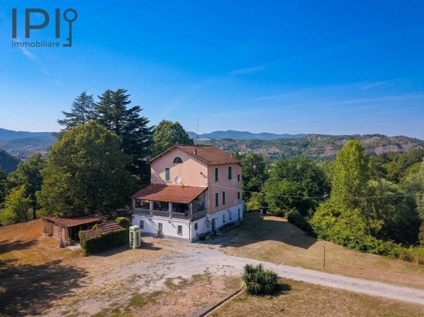 casa indipendente in vendita a Piana Crixia in zona Praie