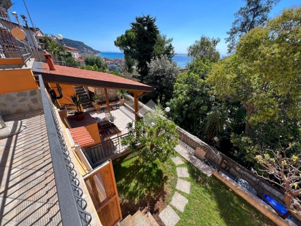 appartamento in vendita a Pietra Ligure