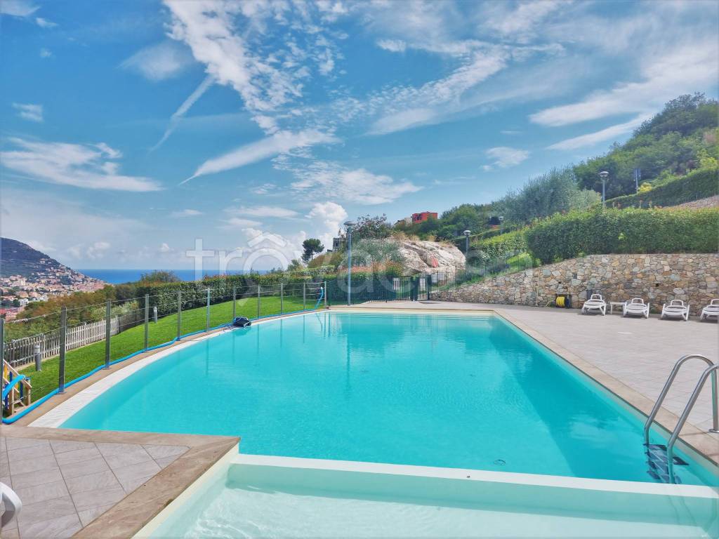 appartamento in vendita a Pietra Ligure