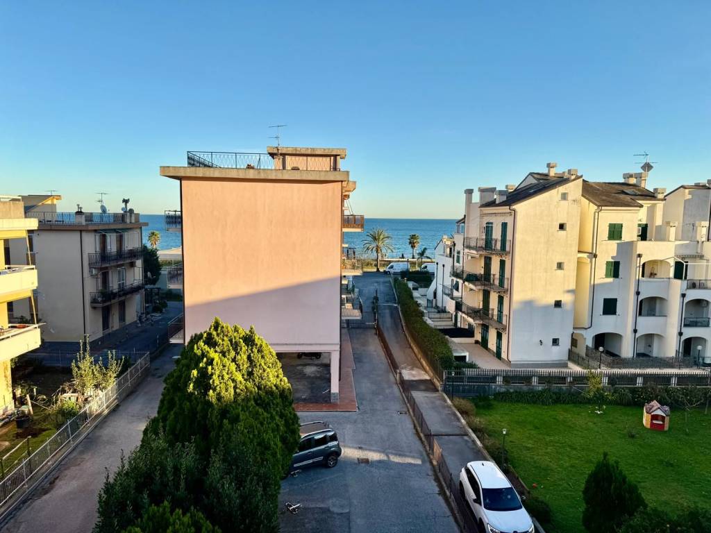 appartamento in vendita a Pietra Ligure