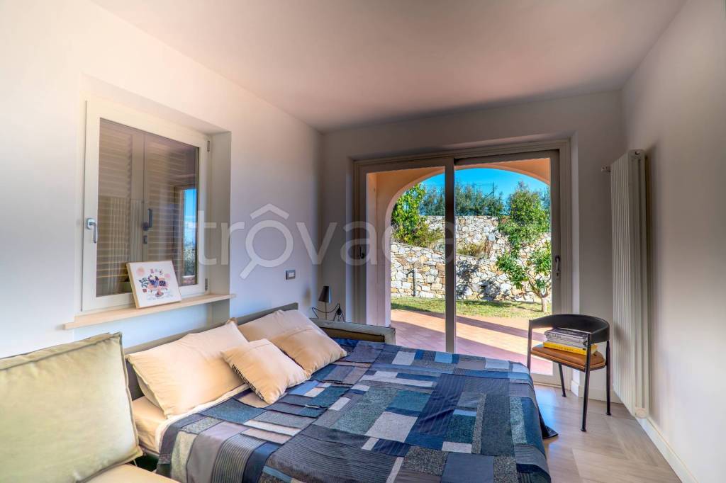 casa indipendente in vendita a Pietra Ligure