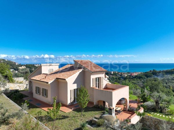 casa indipendente in vendita a Pietra Ligure