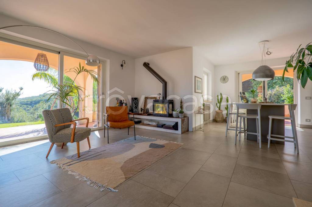 casa indipendente in vendita a Pietra Ligure