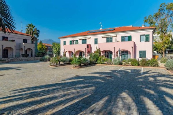appartamento in vendita a Pietra Ligure